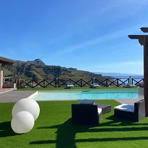 Da Campo Villa Giardini Naxos