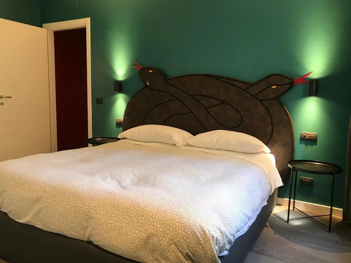 Alla Casa Di Gio Milan 0*,